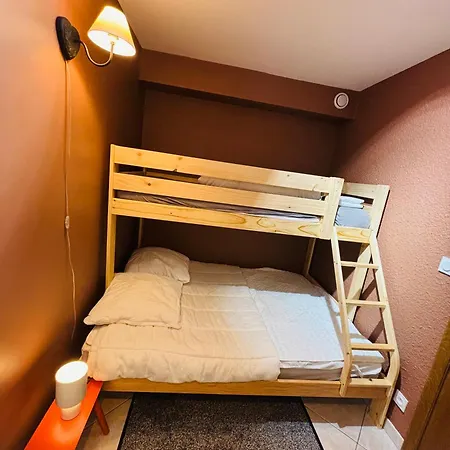 Depart Et Retour Skis Aux Pieds Apartment *